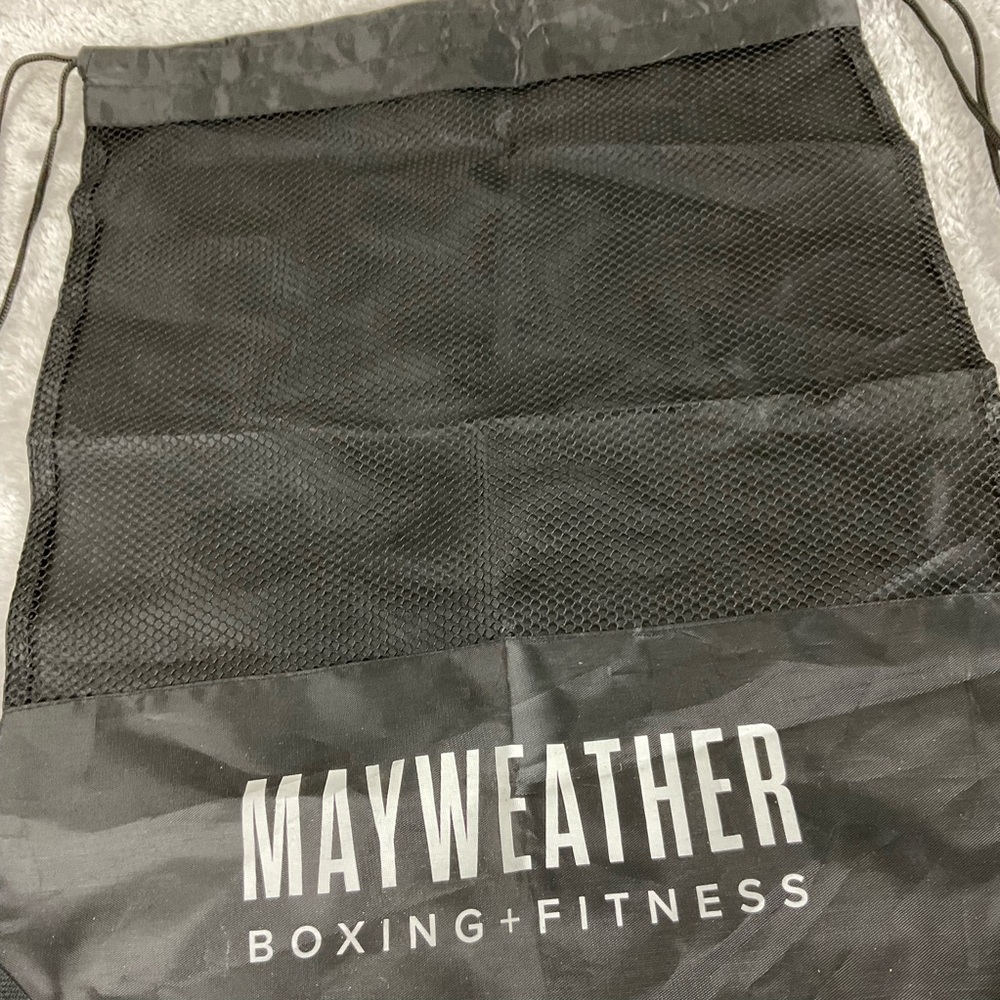 Mayweather Black Lightweight Drawstring Gym Boxing Bag - Picture 2 of 4